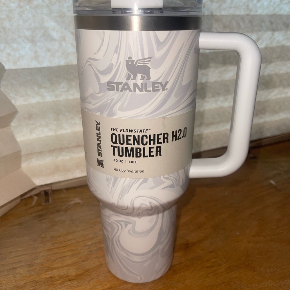 Stanley Quencher H2.0 Tumbler - Swirl Gray